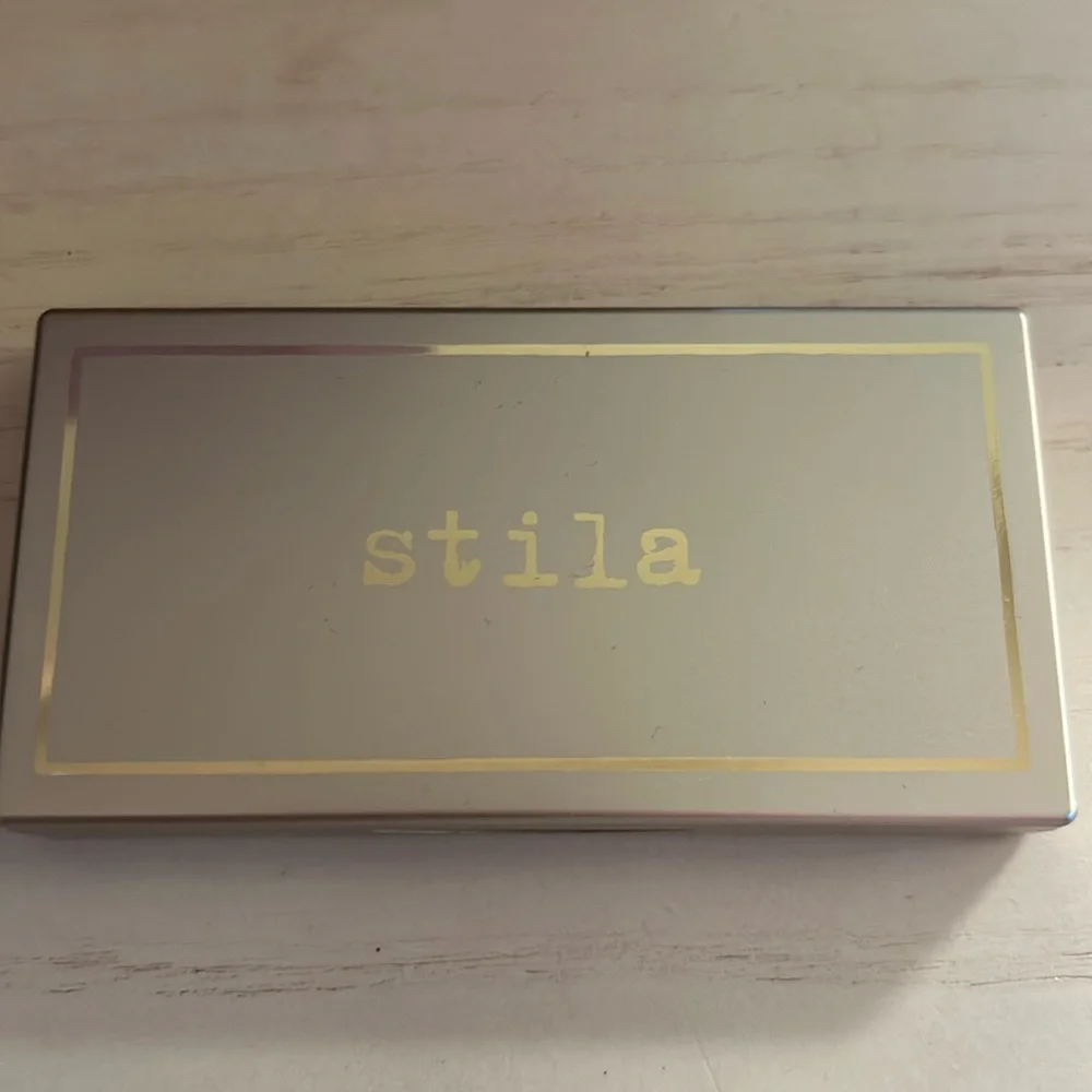 Stilla tequila sunrise cheek, lip and eye palette
